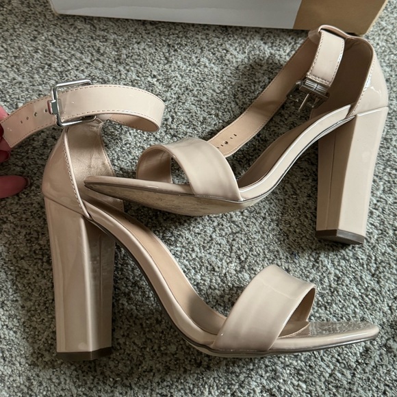 Call it spring Arther patent shiny sandals tan bone 4” block heel size 8 w/ box - Picture 3 of 15